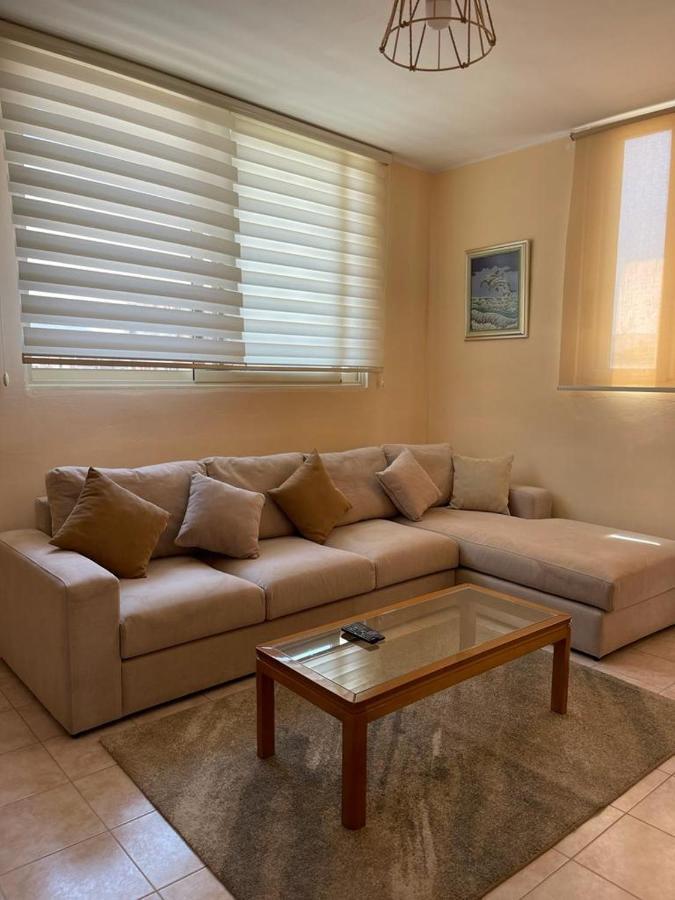 Lisus Apartment فلورا المظهر الخارجي الصورة